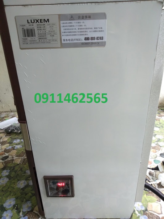 High capacity 68kg/24 hour automatic ice making machine suitable for milk tea coffee shop