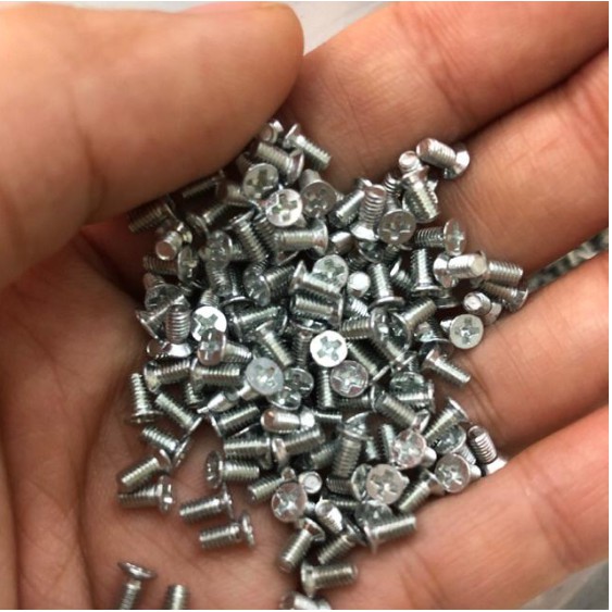Ốc vít gắn khóa túi xách bán lẻ