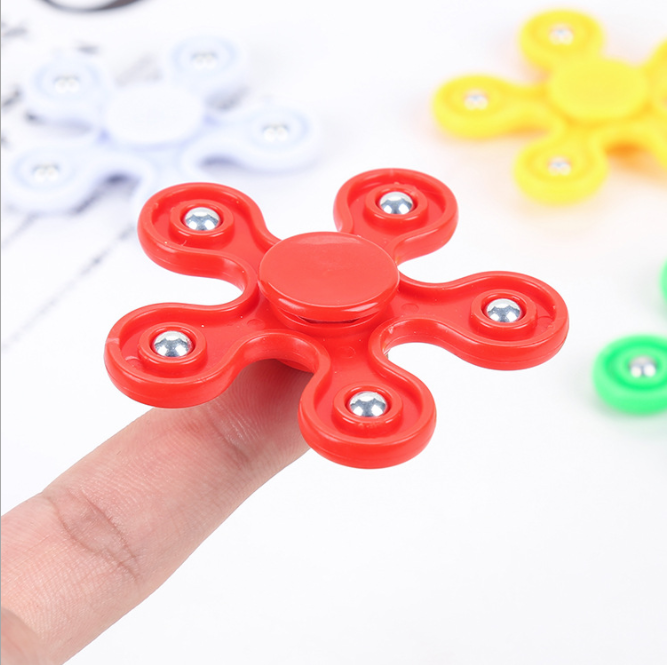 Con Quay Spiner 5 Canh Giá Rẻ