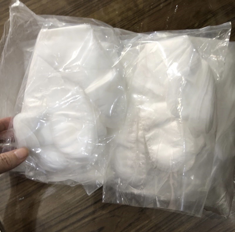 1kg găng tay nilon chất dai dày dặn (khoảng 630 cái)