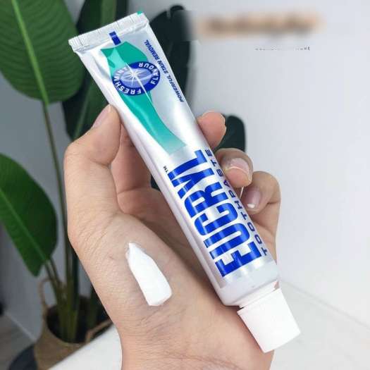 Kem và Bột Đánh Răng Làm Trắng Răng Eucryl