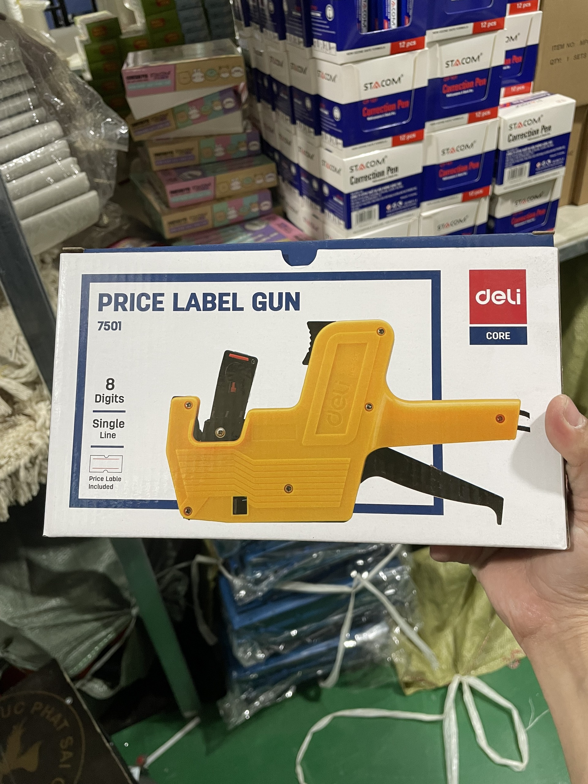Máy bấm giá - đồ bắn giá deli 7501