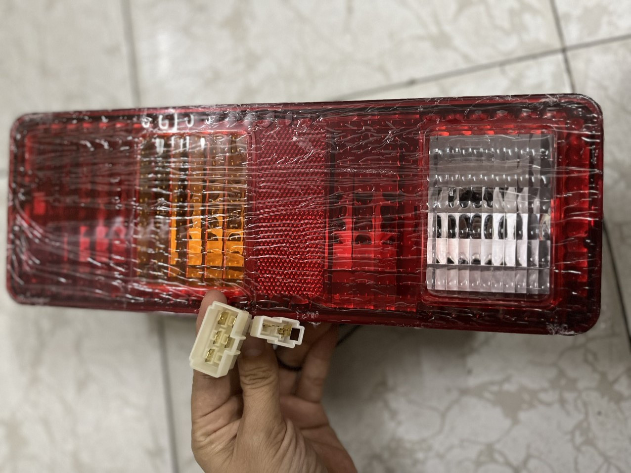 Đèn hậu Giải Phóng (FAW) 7 tạ