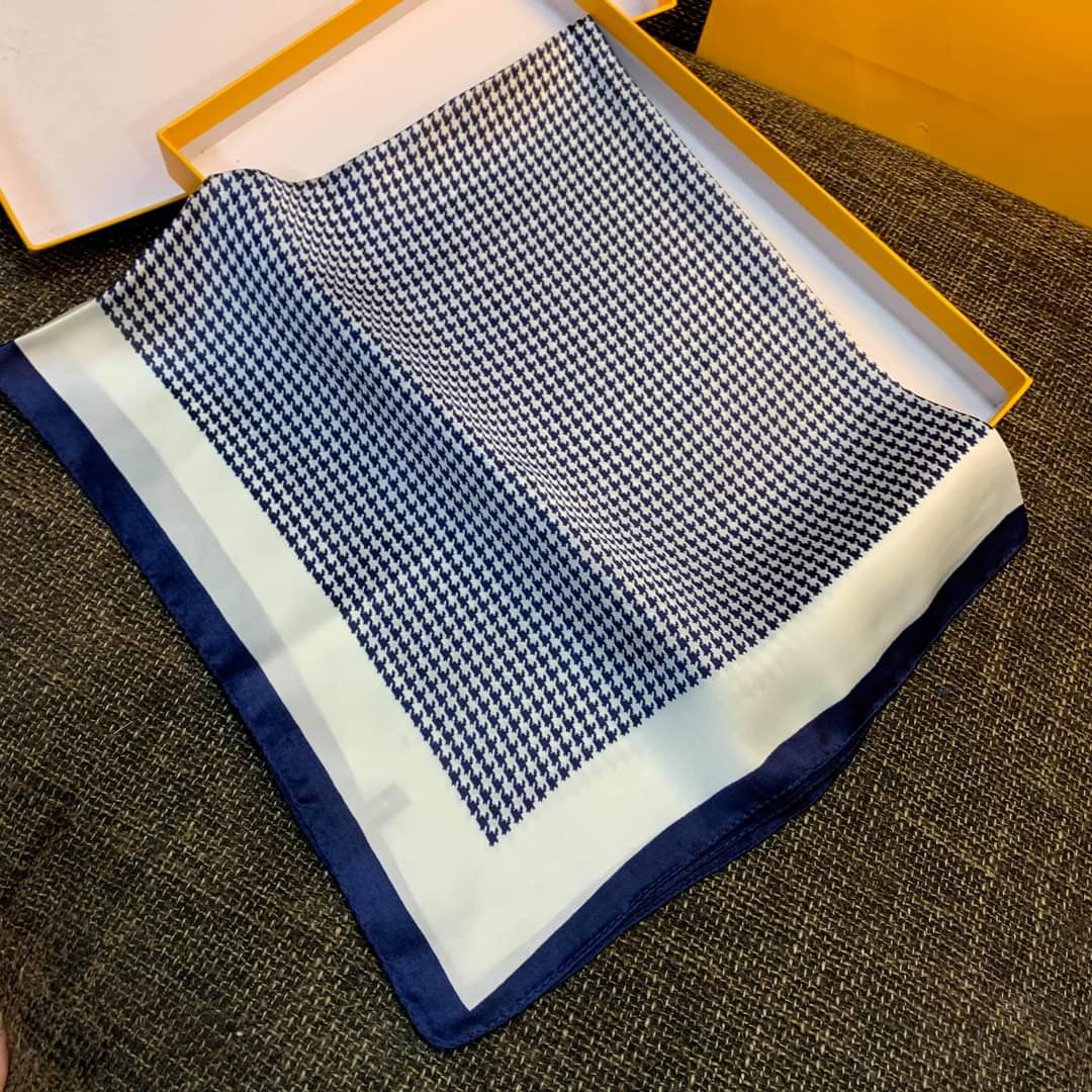 Khăn lụa tơ tằm vuông 70cm*70cm