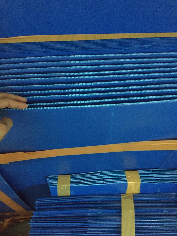 Khay Nhựa Lắp Ráp Không Có Chuồng Kích Thước 60 x 60