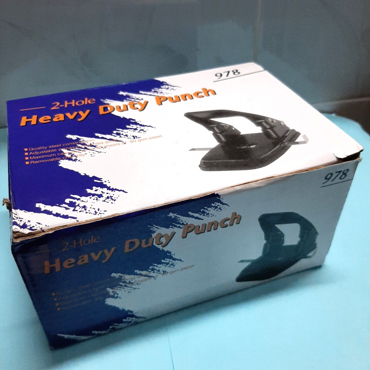 01 Cái Bấm lỗ/ Đục lỗ 978 - Bấm 30 tờ