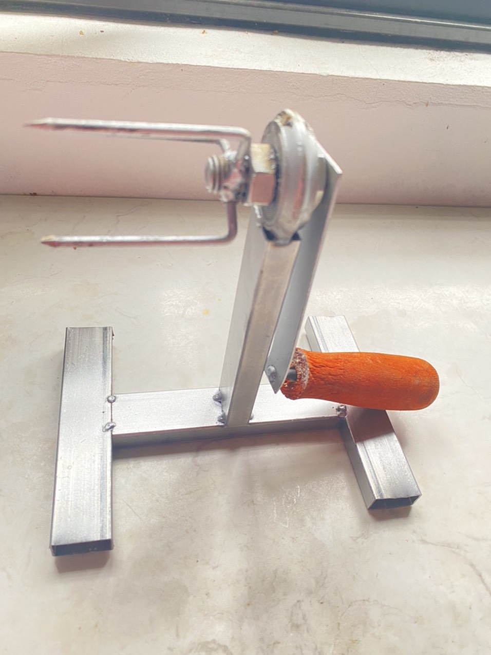 MÁY BÀO DỪA LÀM MỨT