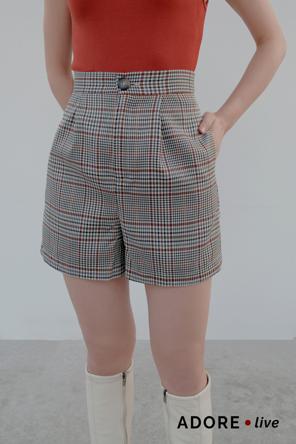 Quần short gấu lơ vê karo nâu ô to 2LSO1022 ADOREDRESS