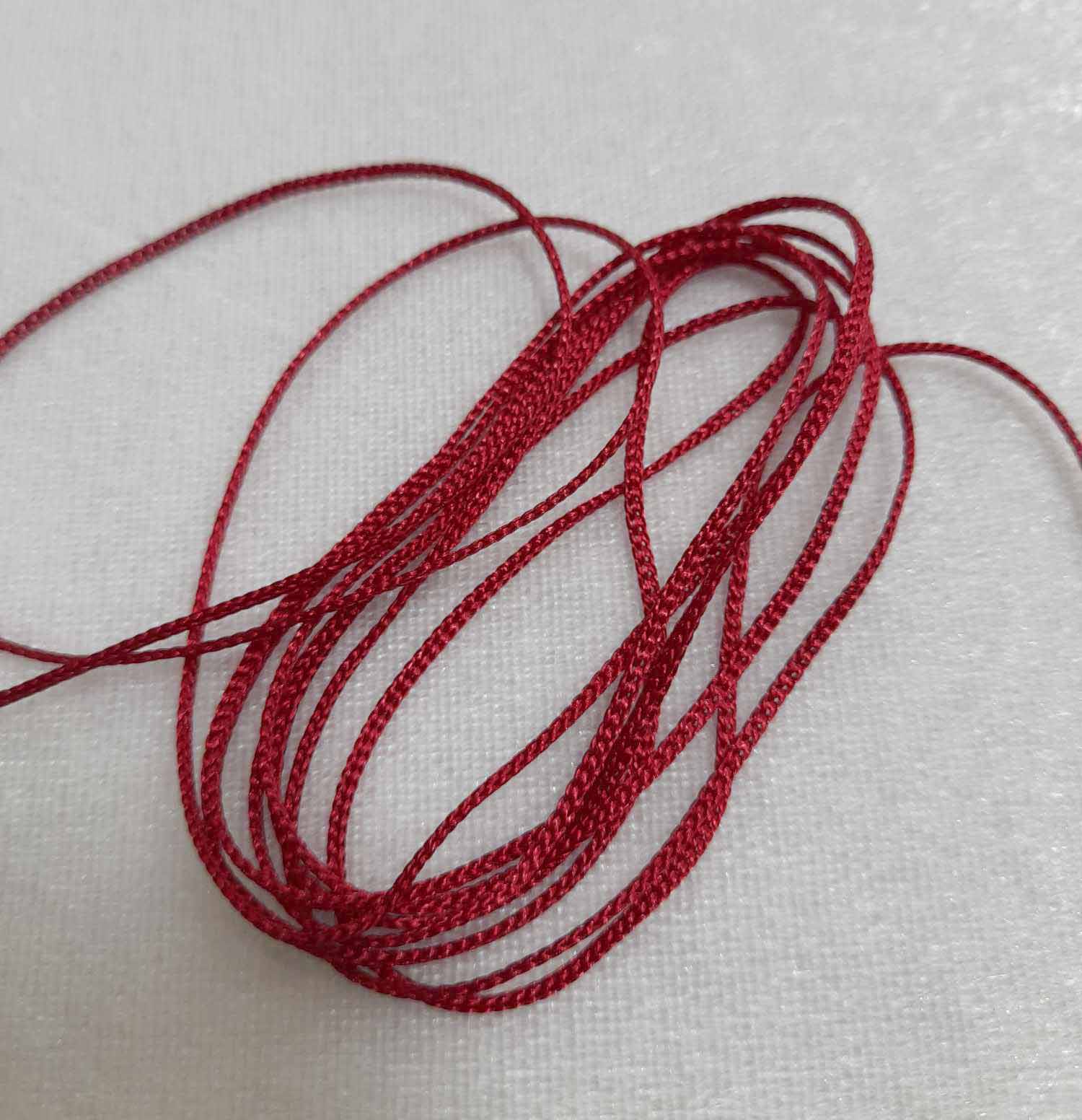 Wire only red link necklace handmade yarn only red and black handmade crafts decoration size 1mm x 2mm