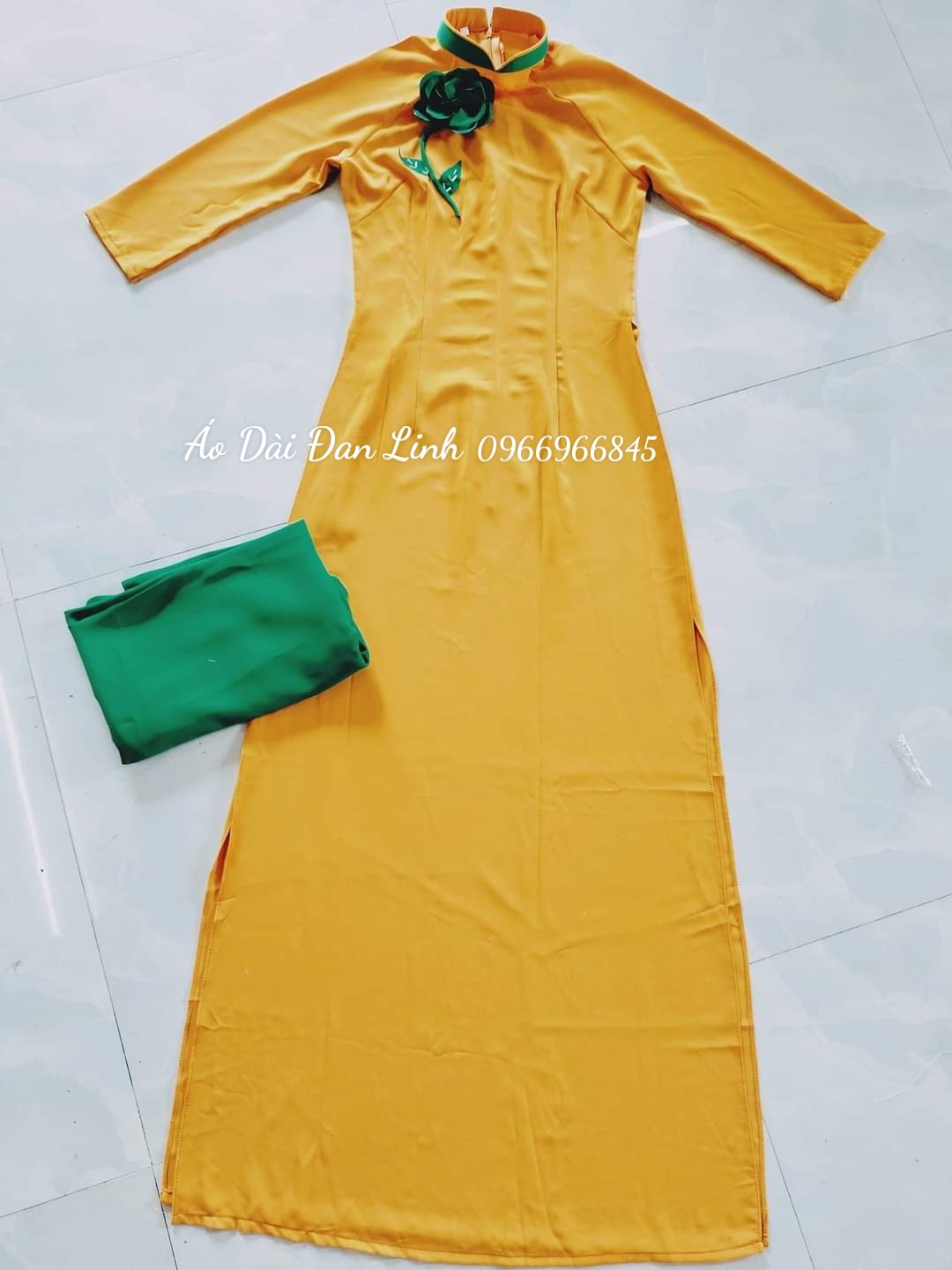 Áo dài lụa đính hoa may né cổ cách điệu - Áo Dài Đan Linh