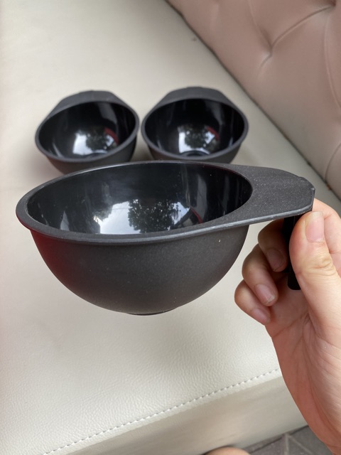 Bát đựng thuốc nhuộm
