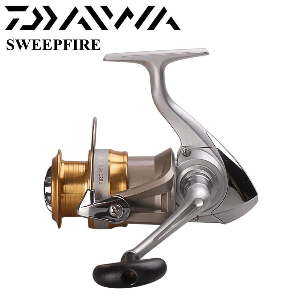 Máy câu cá Daiwa Sweepfire các cỡ