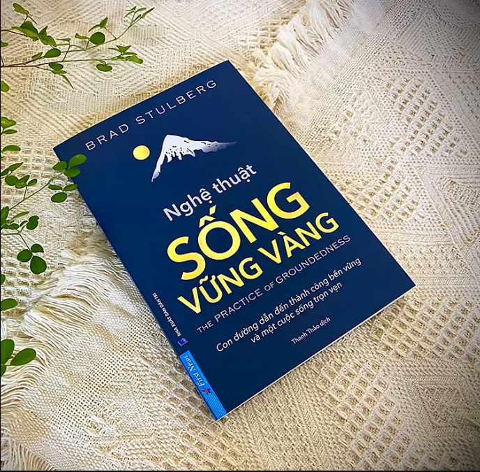 NXBHCM - Sách Nghệ thuật sống vững vàng