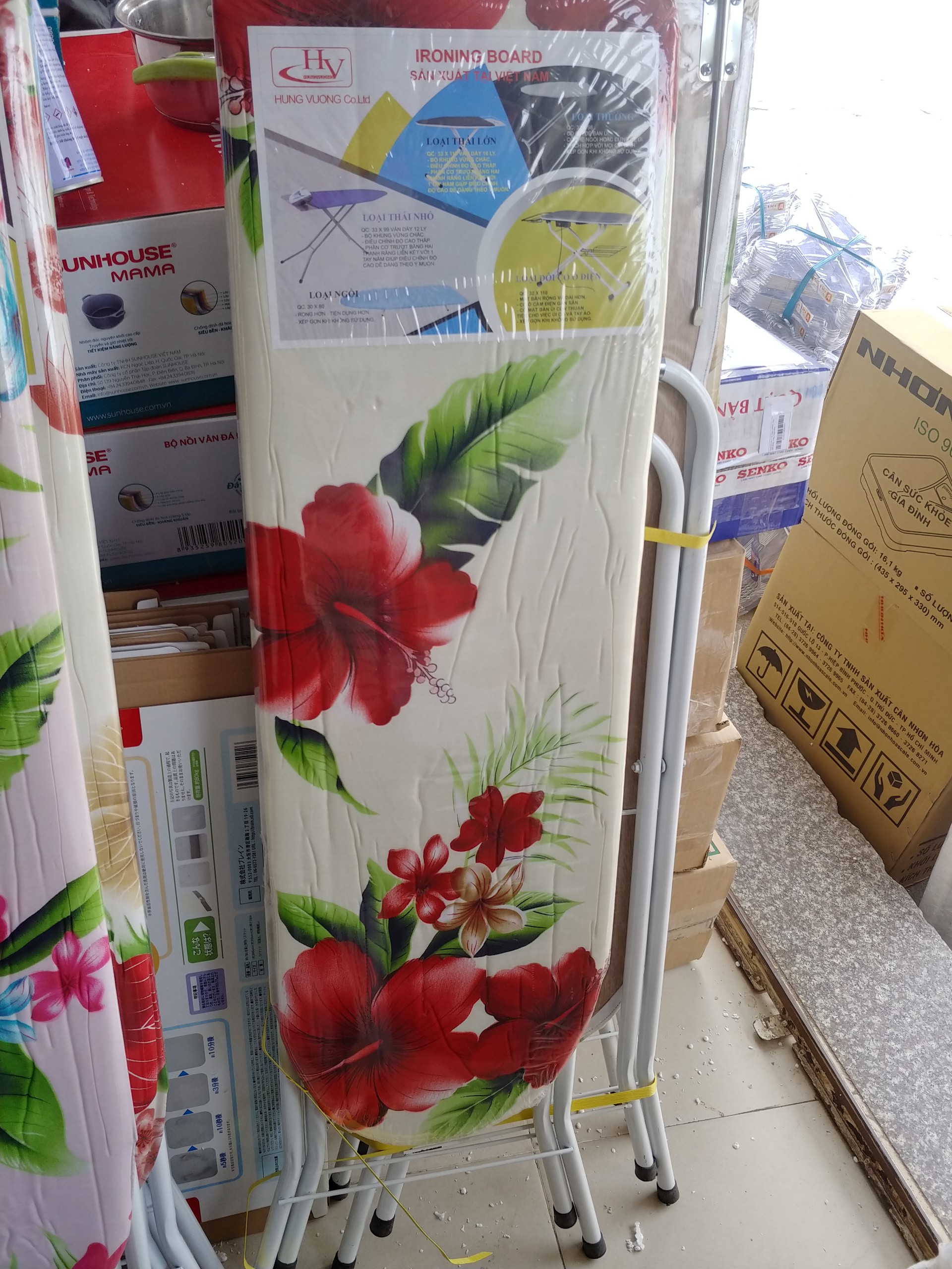 BÀN ĐỂ ỦI QUẦN ÁO DẠNG ĐỨNG 110X30CM