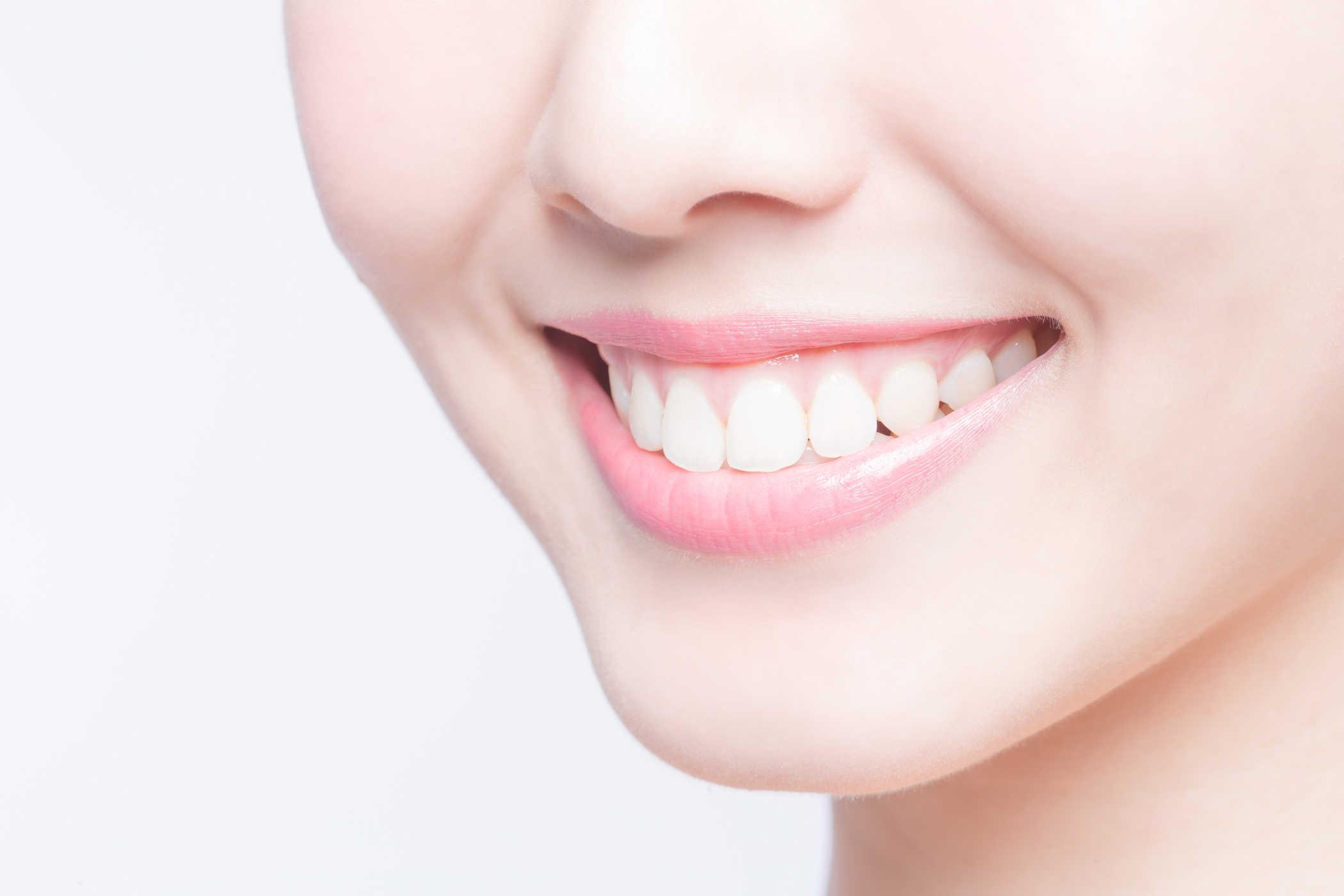 Bột Làm Trắng Răng Eucryl Tooth Powder 50g