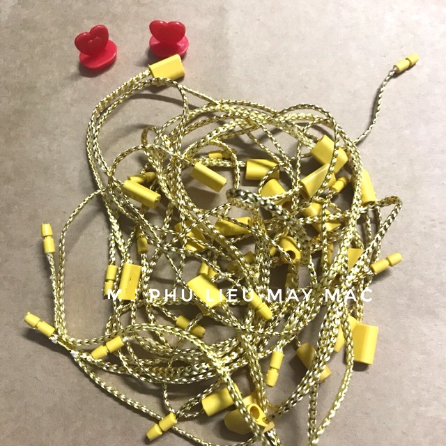 [HCM]Dây treo nhãn mác, tag quần áo, dây kim tuyến cao cấp 1000 sợi/túi