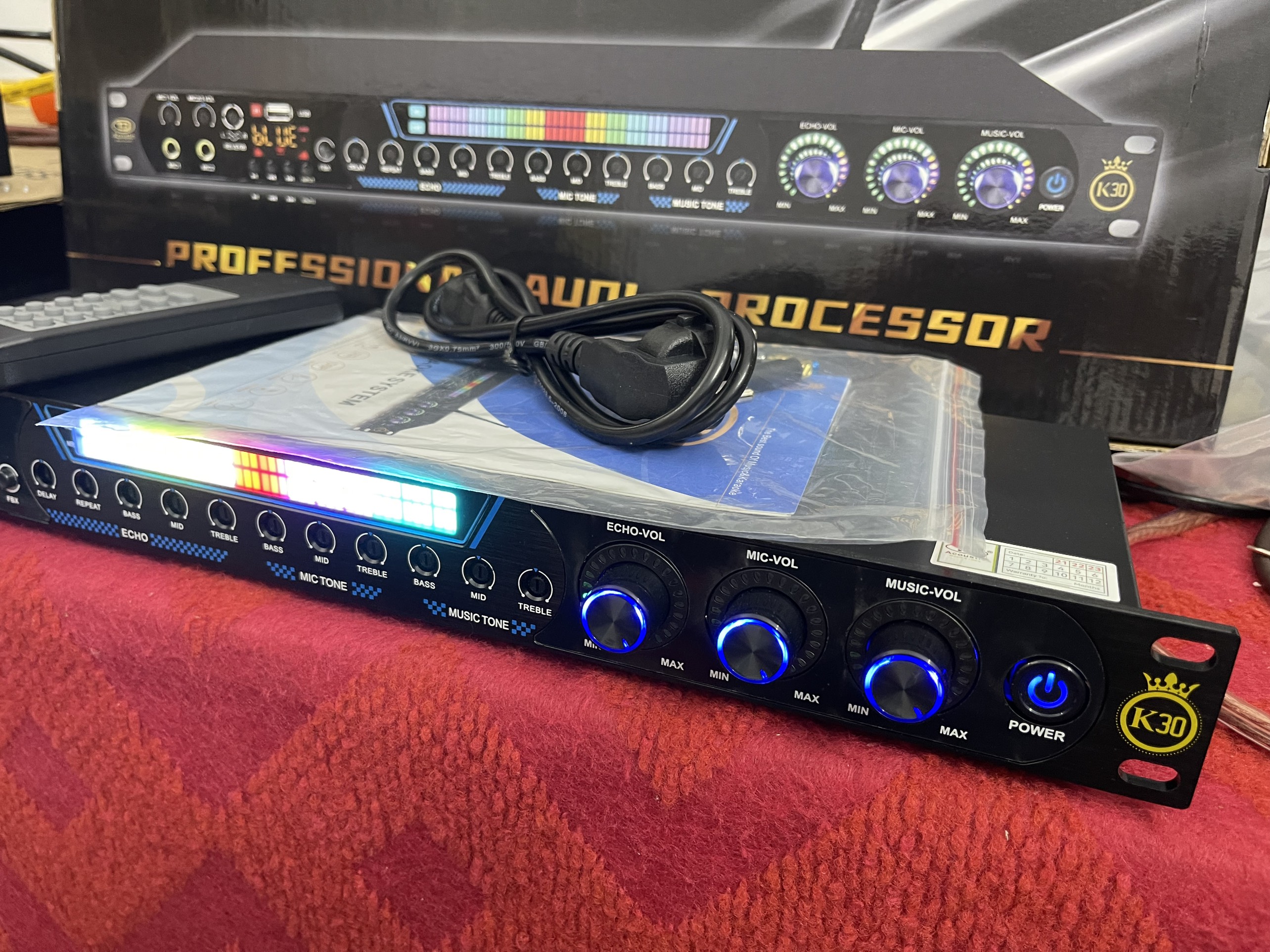 Vang Cơ Chống hú TD K30 Plus.