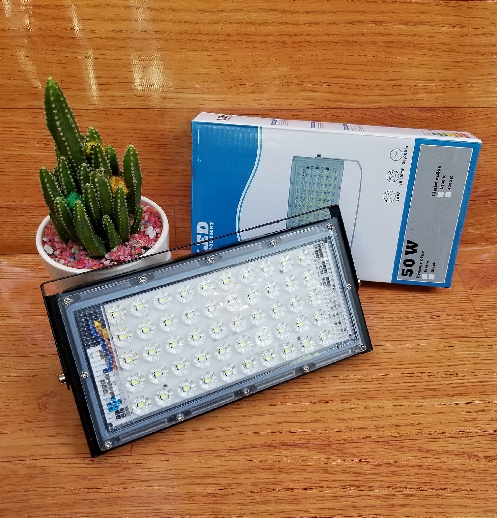 Đèn Led pha 50w AC220V hắt tường rọi cây kín nước chống mưa trang trí ngoài trời  LF-50x