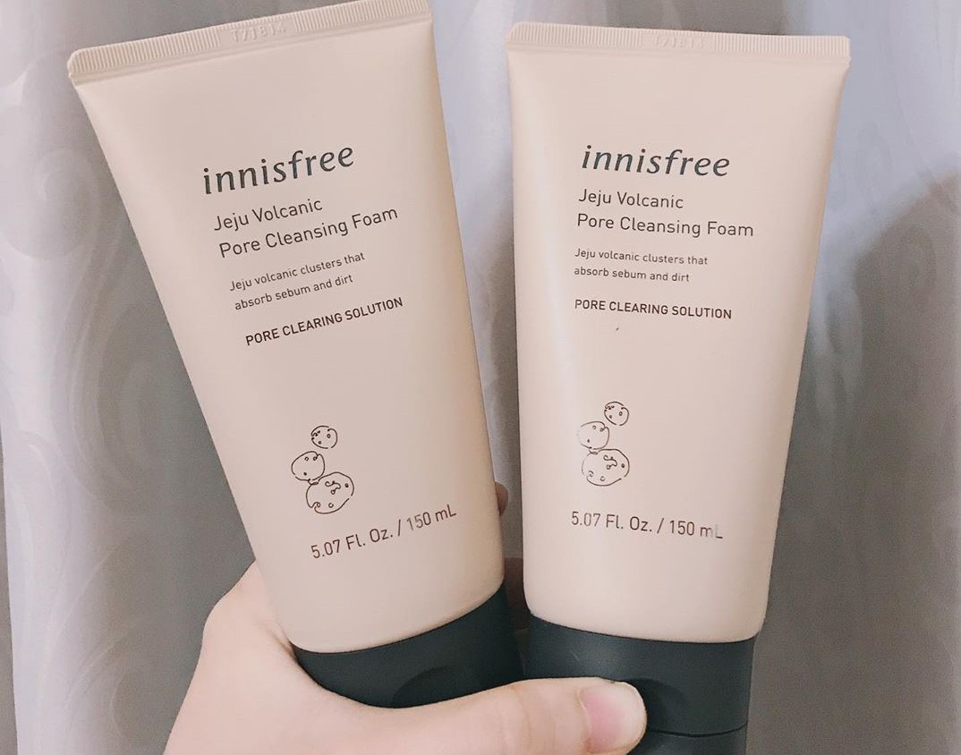 Sữa rửa mặt Innisfree tro núi lửa