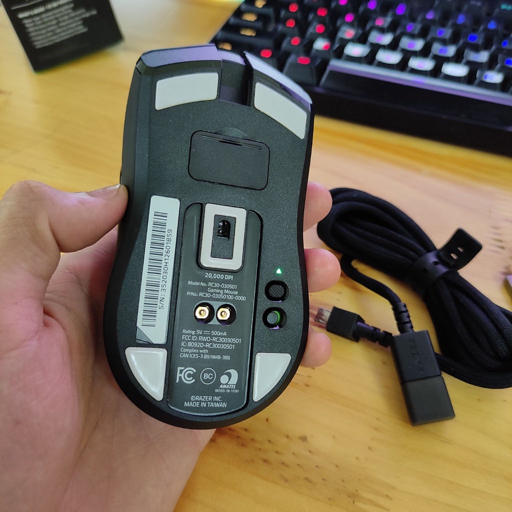 Chuột không dây bluetooth Razer Viper Ultimate