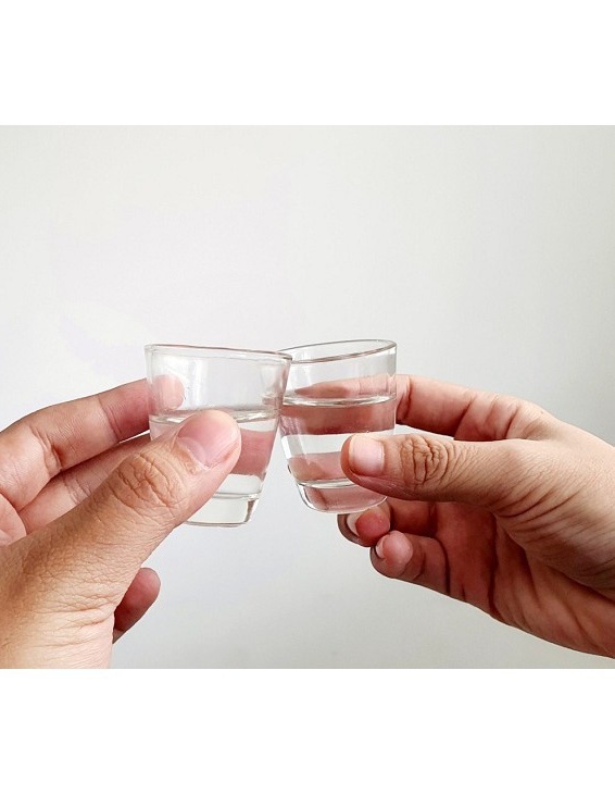 Bộ 12 Ly Cốc Thủy Tinh Uống Dáng Bầu 33ML