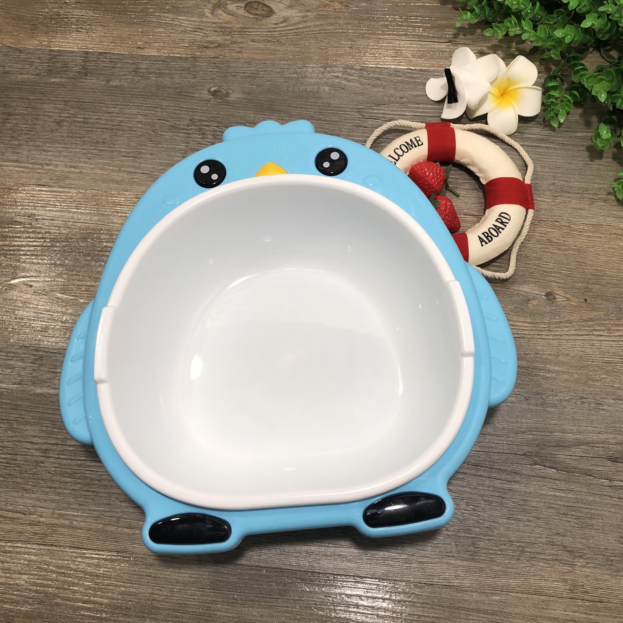 Chậu rửa mặt hình chim cánh cụt