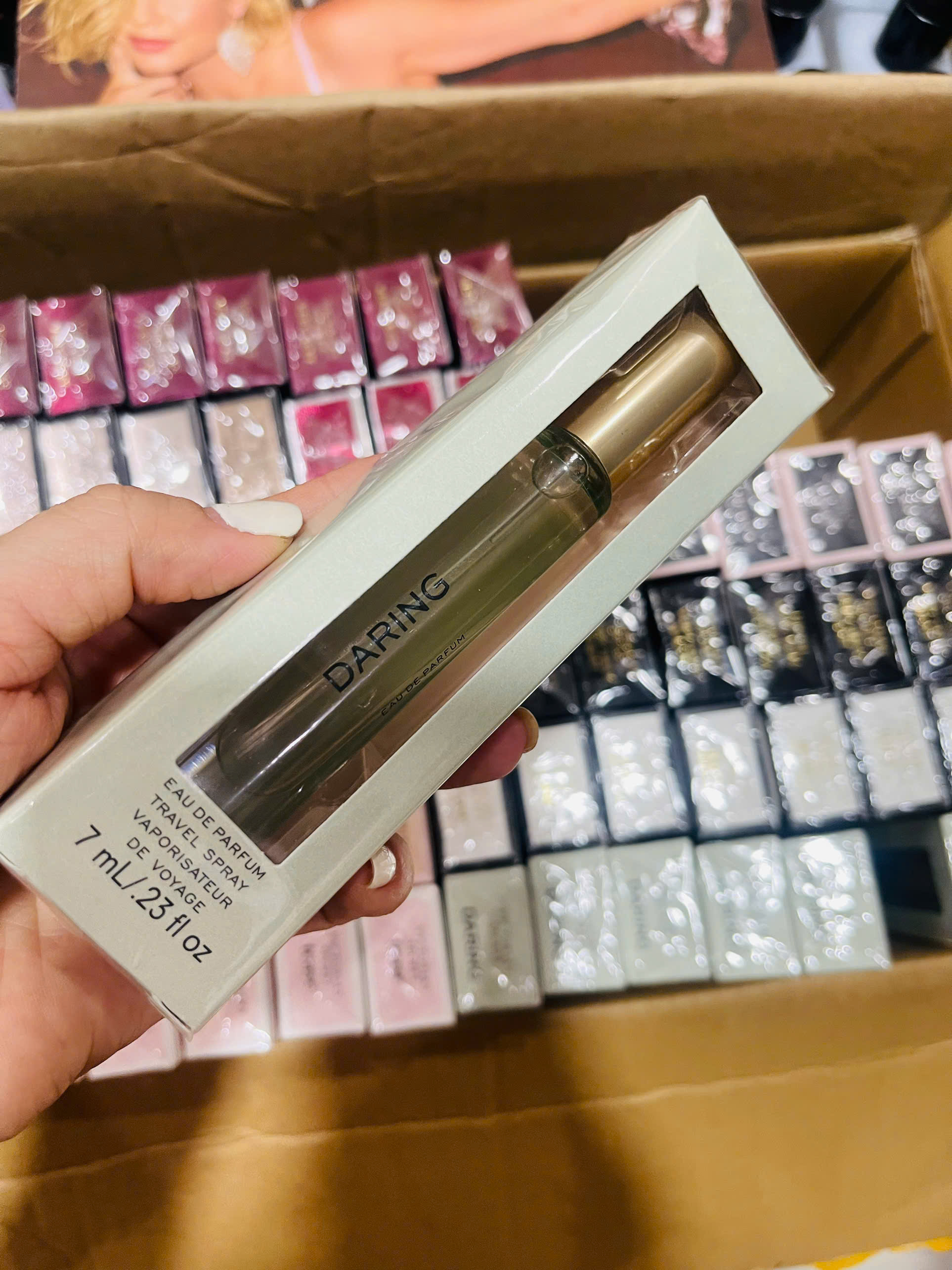 [Auths - Nhiều Mùi] Nước Hoa lăn Lưu Hương lâu của hãng victoria secret (7ml)