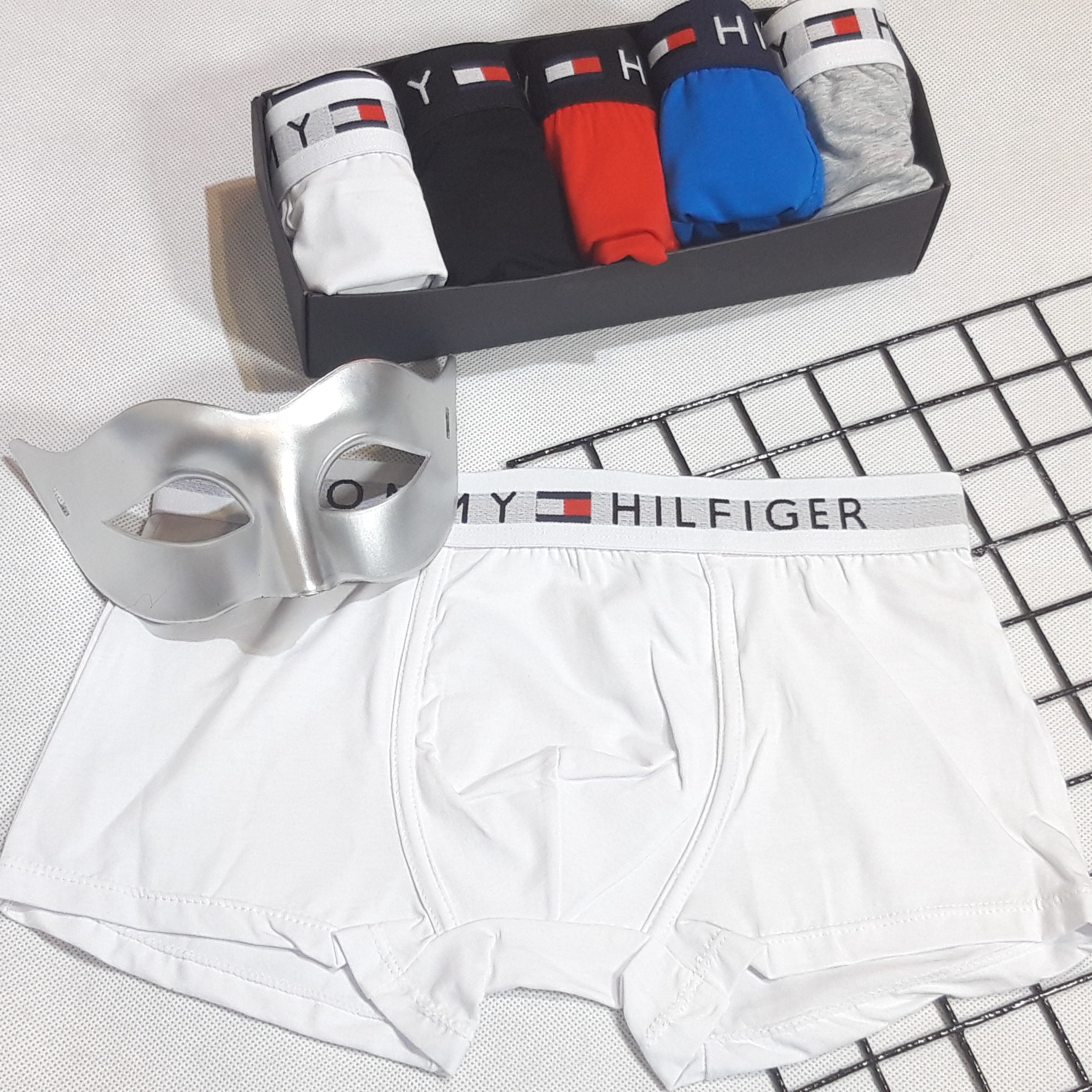 QUẦN SỊP NAM TOMY BOXER MÀU TRẮNG