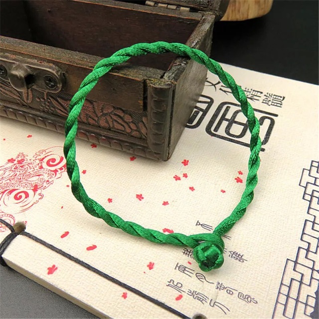 Dây đeo tay chỉ đan màu