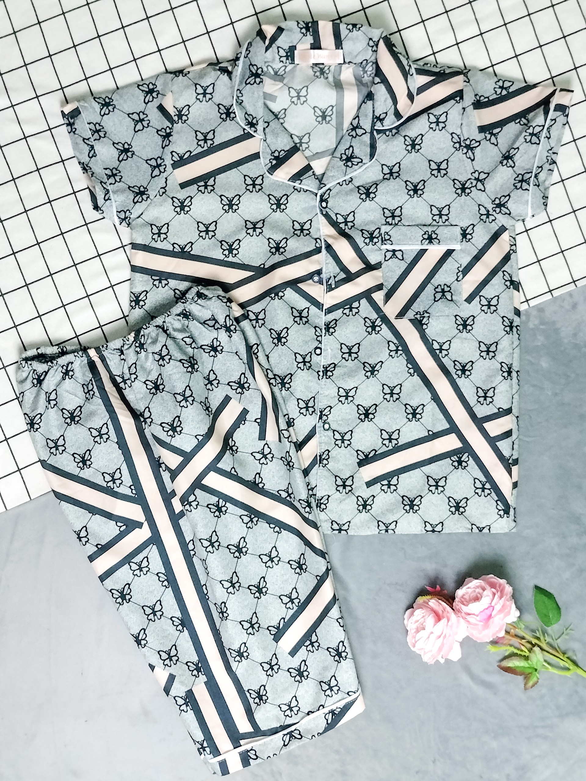 Combo 3 Bộ Kate Loại 1 Tay Ngắn Quần Lửng (Freesize <60kg) (3 bộ 3 màu 3 họa tiết khác nhau)