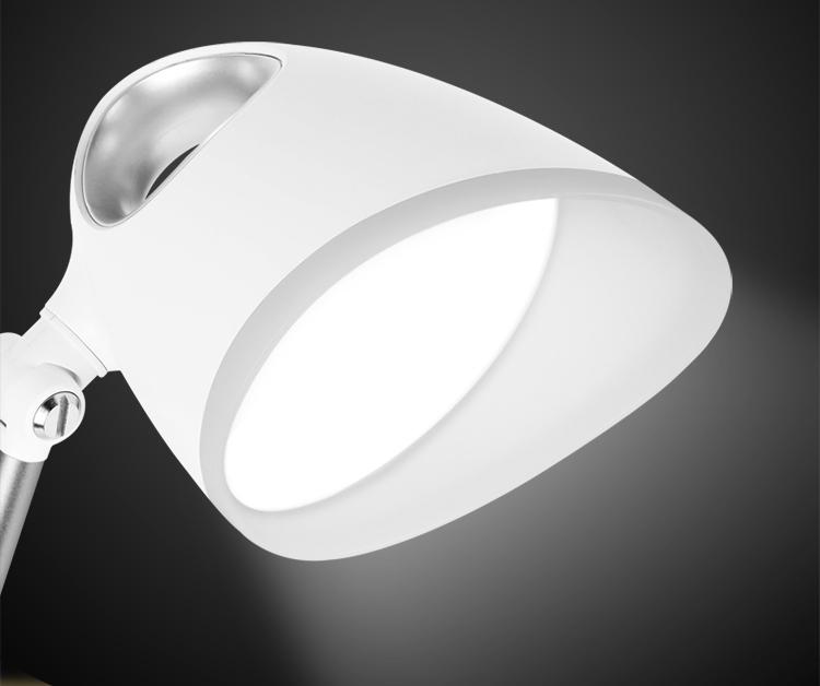 Đèn để bàn Led Panasonic HH-LT062019