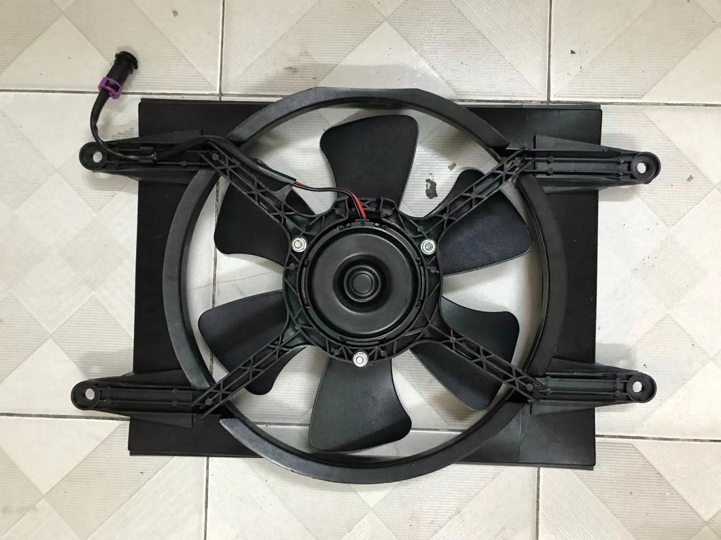 Quạt két nước Sym T880