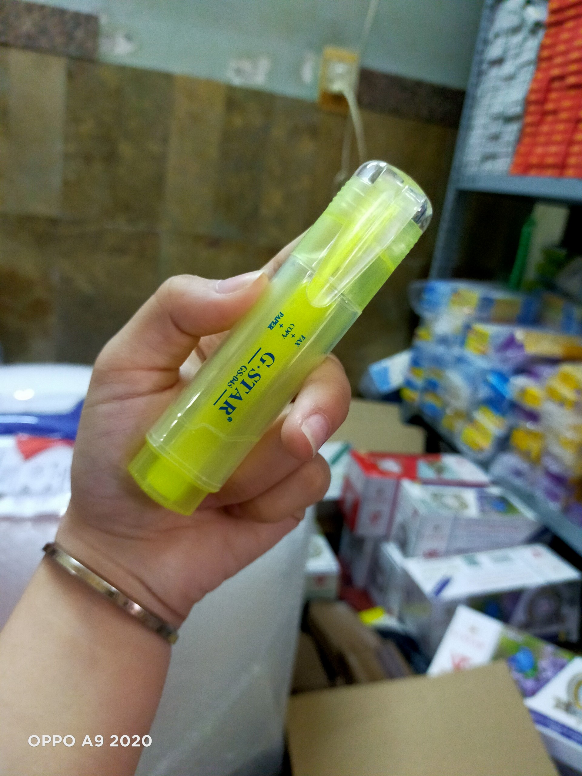 Combo 4 bút dạ quang Gstar cây GS-045