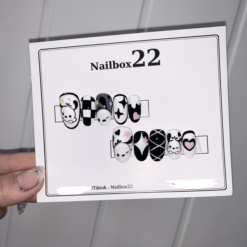 Nailbox - Móng giả thiết kế thủ công Mẫu vẽ cún trắng đen hoạt hình đang trend️