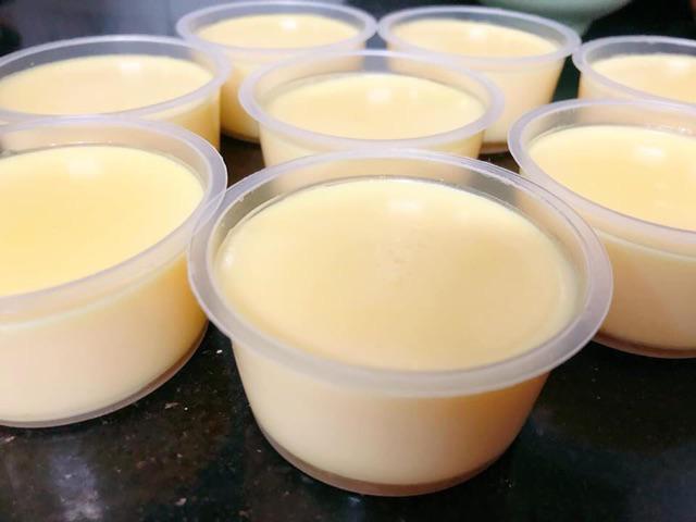 [HCM][Giá Sập Sàn] Bộ 50 Hủ làm bánh flan đựng bánh hủ nhựa có nắp làm yaourt sữa chua nhỏ bền thủy tinh đựng rau cau đựng slime (Hũ caramen)