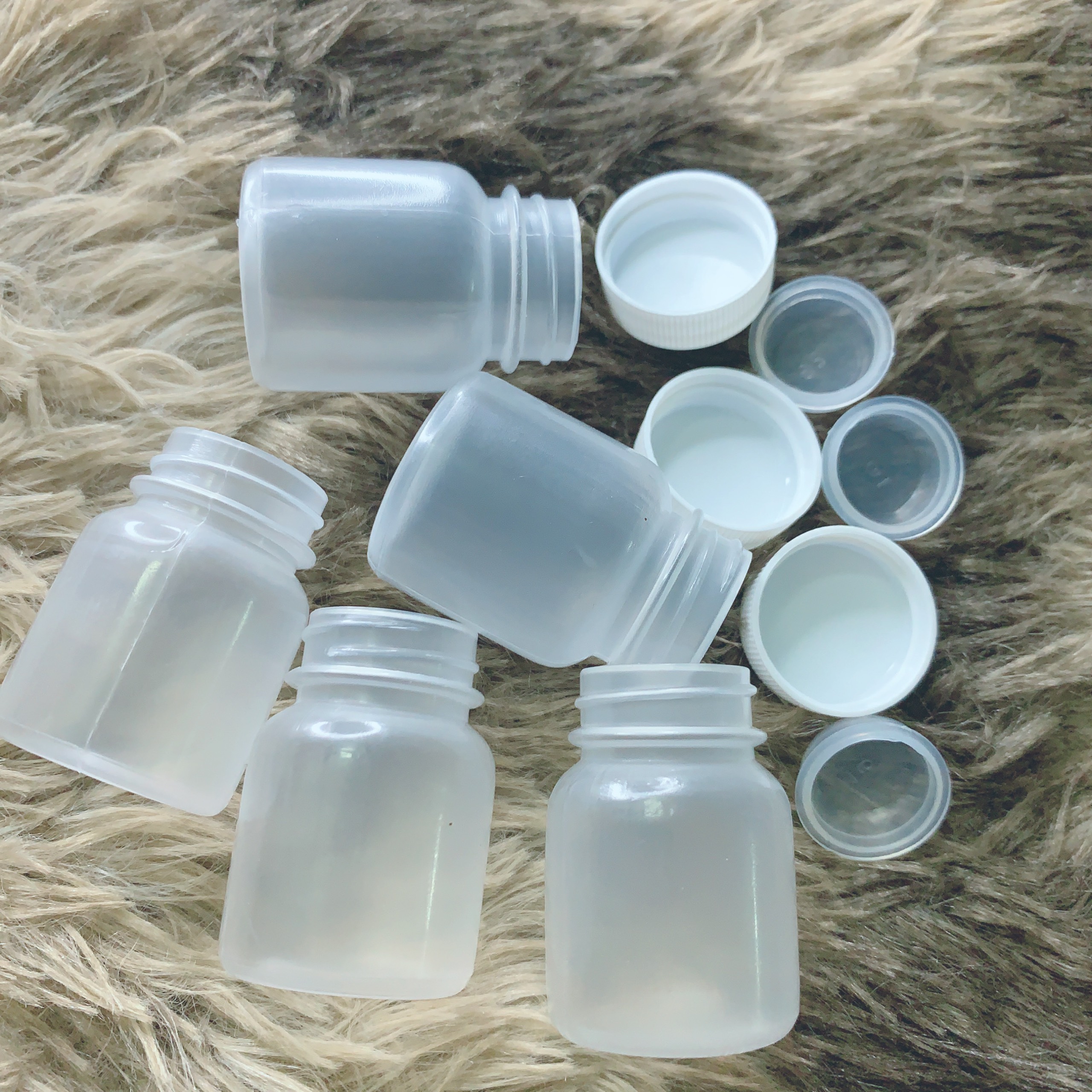 Lọ nhựa rỗng 15ml [Túi 50 lọ] có nút chống tràn nước, lọ nhựa chiết dung dịch trong suốt 15ml có nút đậy chống tràn