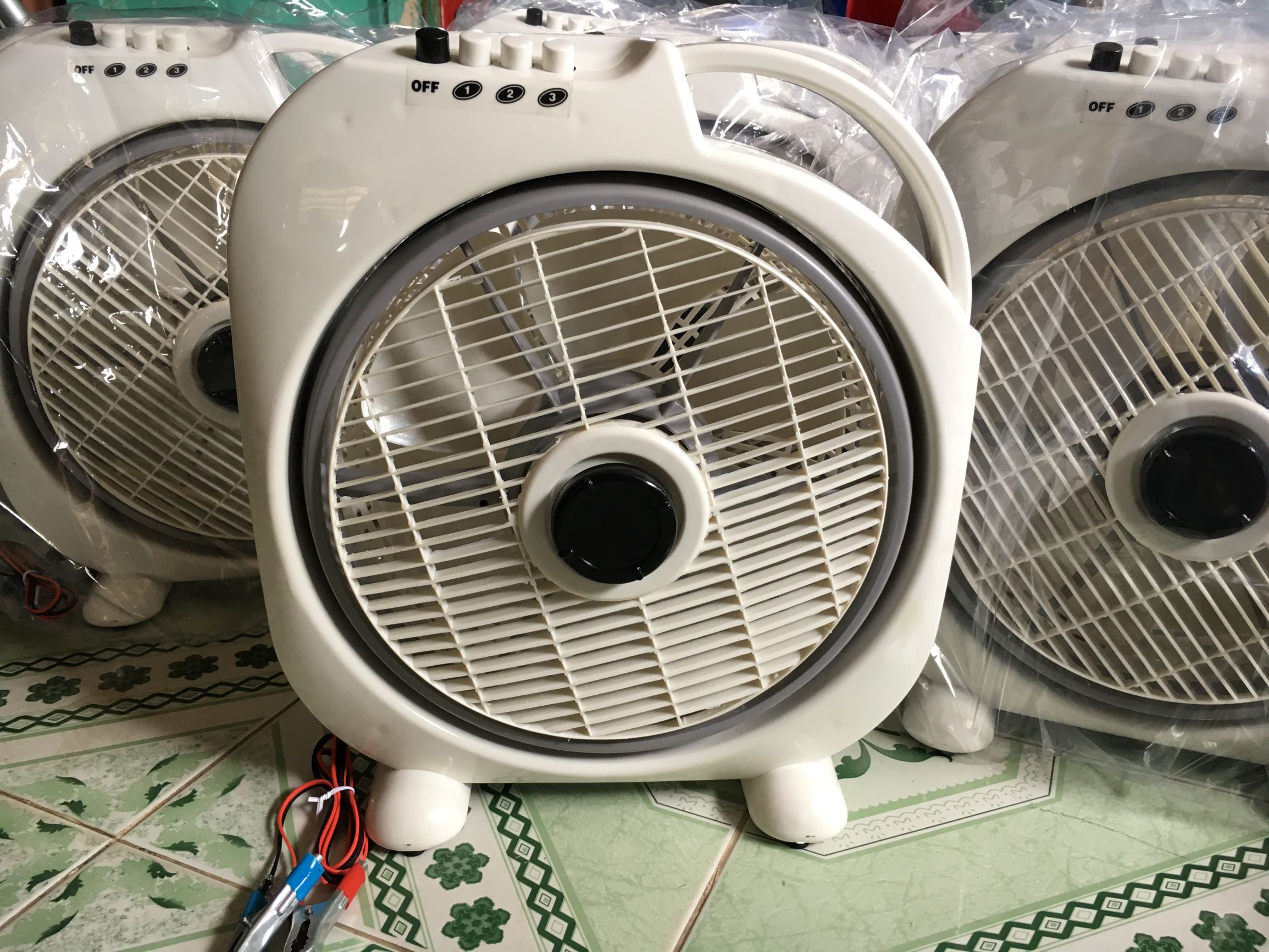 [HCM]Quạt hộp 12V kẹp bình acquy.