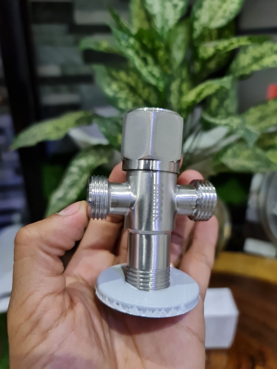 Van chia nước , van T khoá inox 304