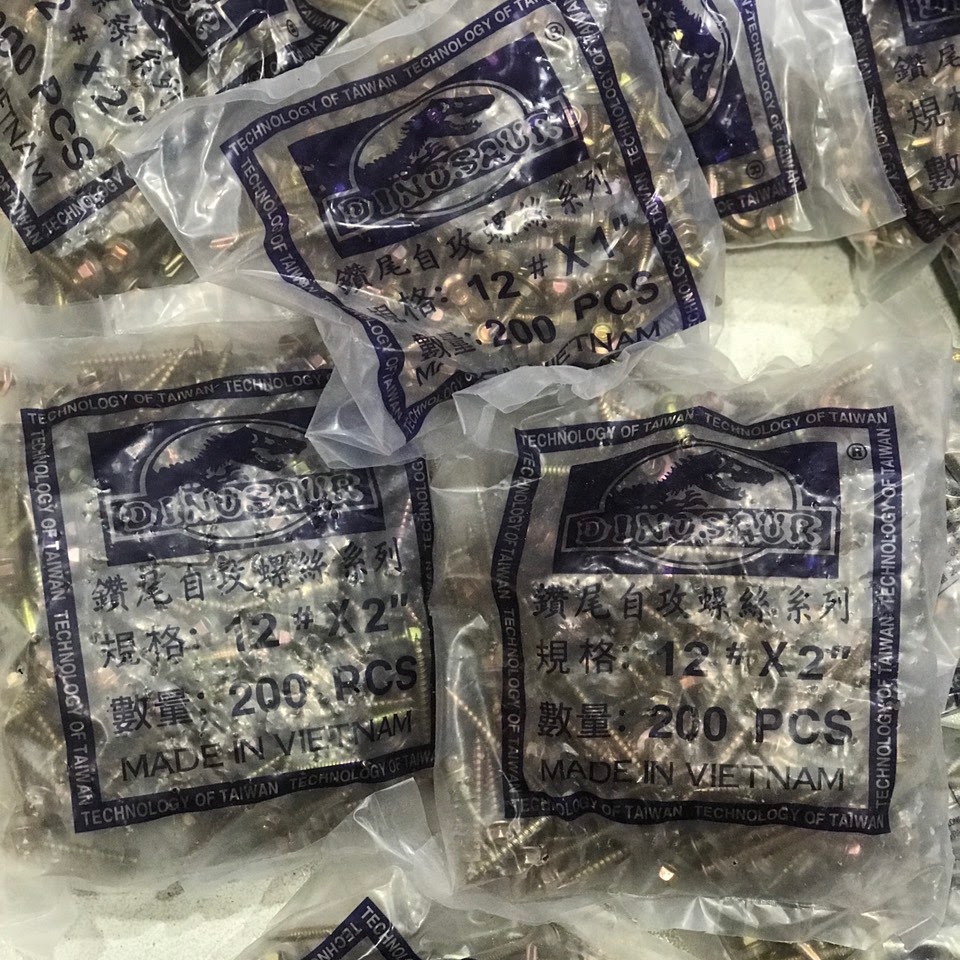 Bịch vít bắn tôn Chữ D ( 200 con)