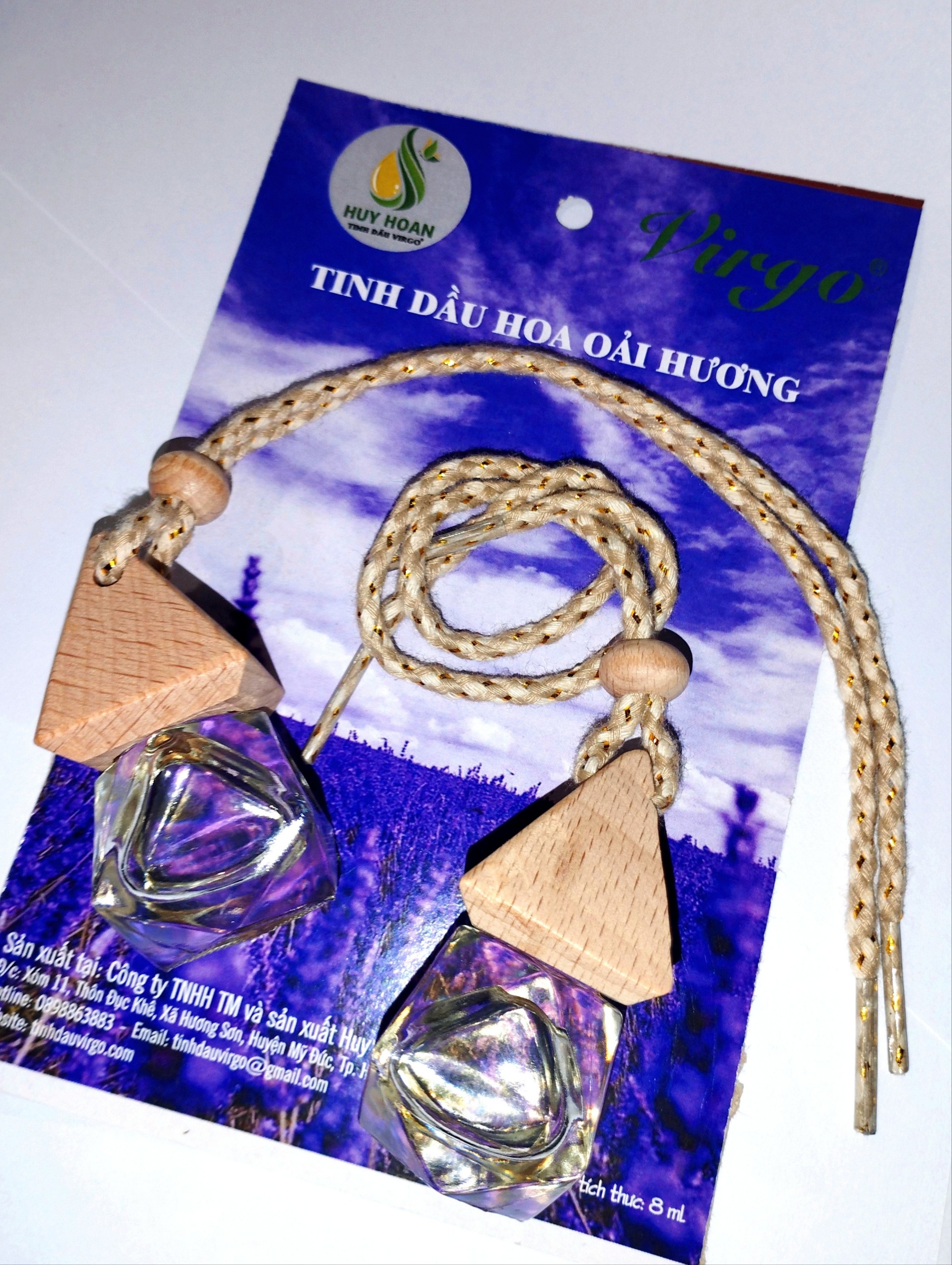 Tinh dầu treo xe ô tô