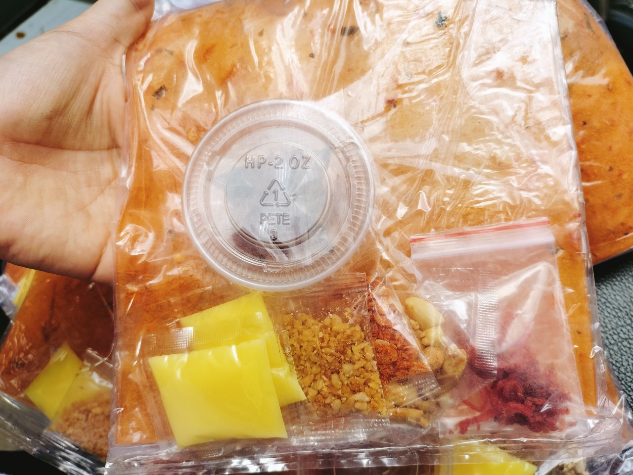 BÁNH TRÁNG DẺO TÔM PHƠI SƯƠNG CHẤM ME BƠ 6 VỊ