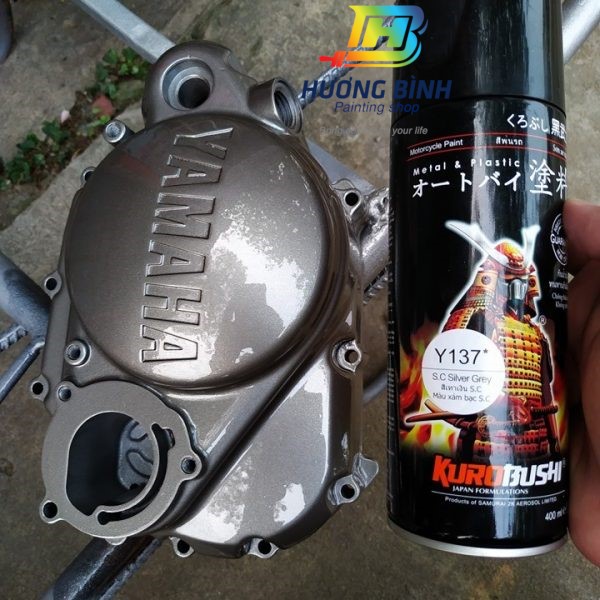 Sơn xịt Samurai màu Xám Bạc S.C - Y137 (400ml) (có khả năng kháng xăng A92,A95) cao cấp tiện lợi và dễ dàng sử dụng - Hương Bình Q12 Painting shop