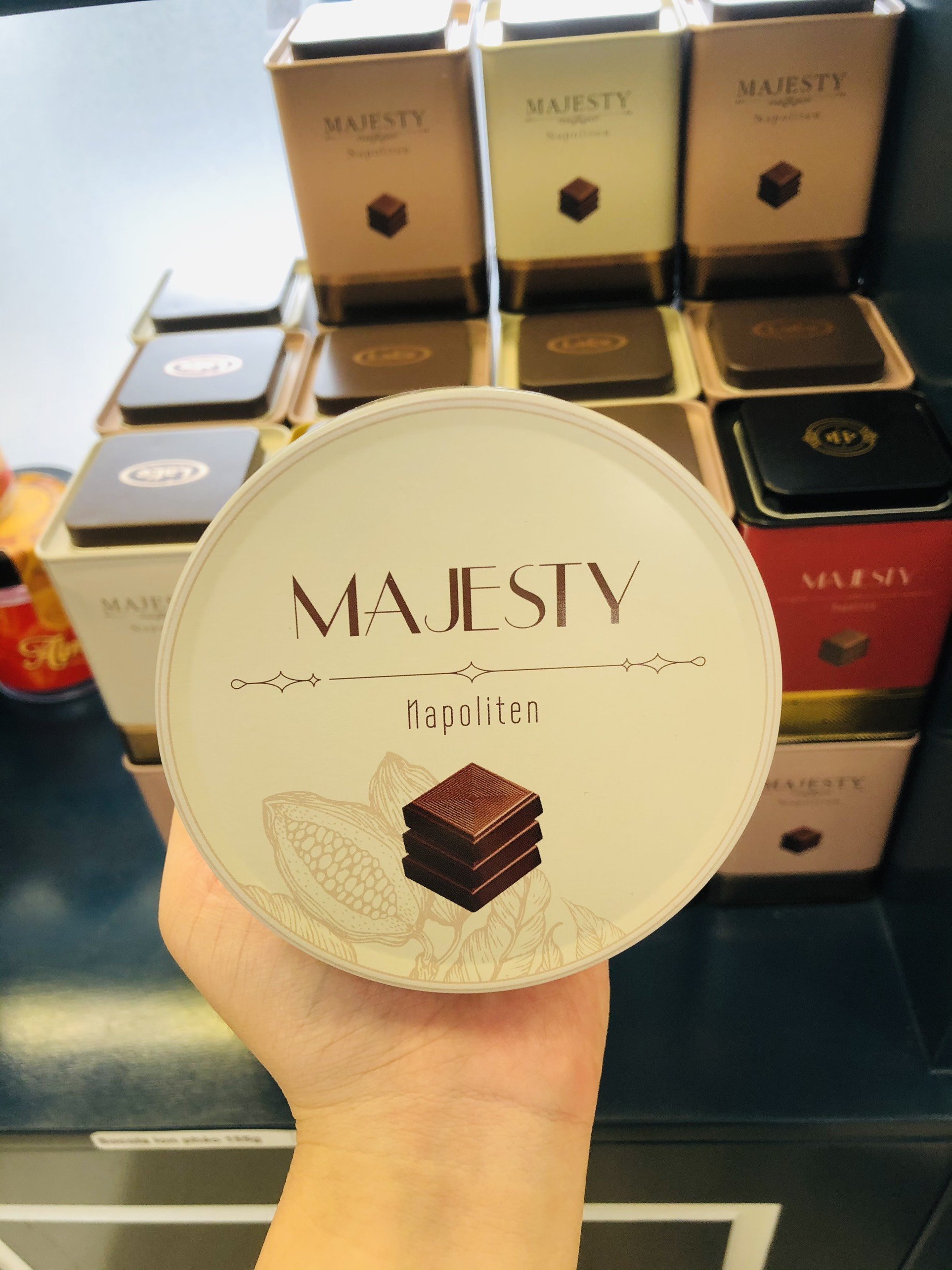 Socola Thổ Nhĩ Kì Majesty hộp sắt 165g