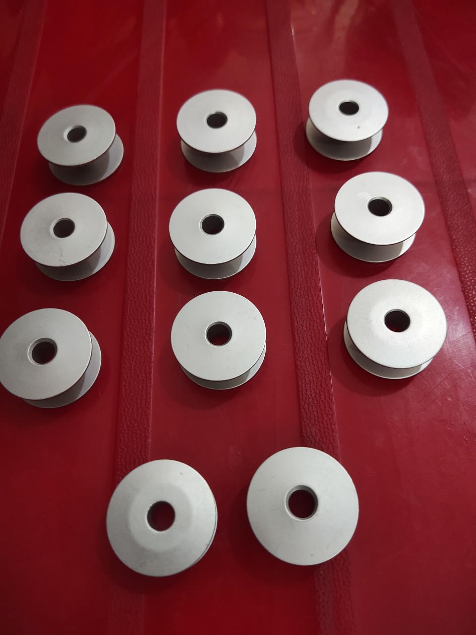 suốt máy may công nghiệp ổ lớn