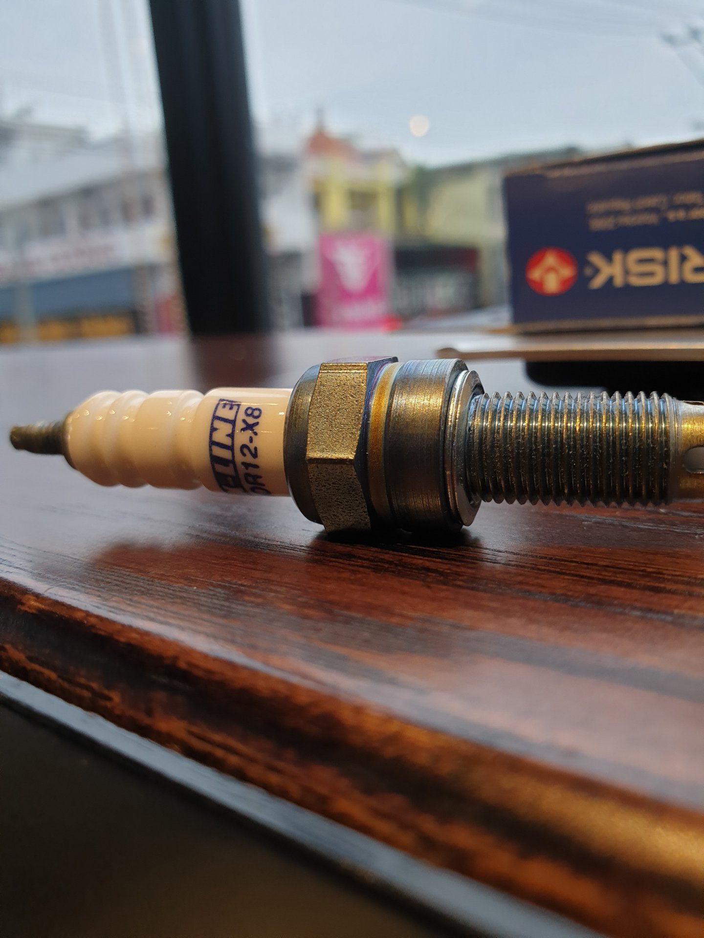 Bugi Brisk X-line ( thế hệ mới đánh lửa đa điểm)