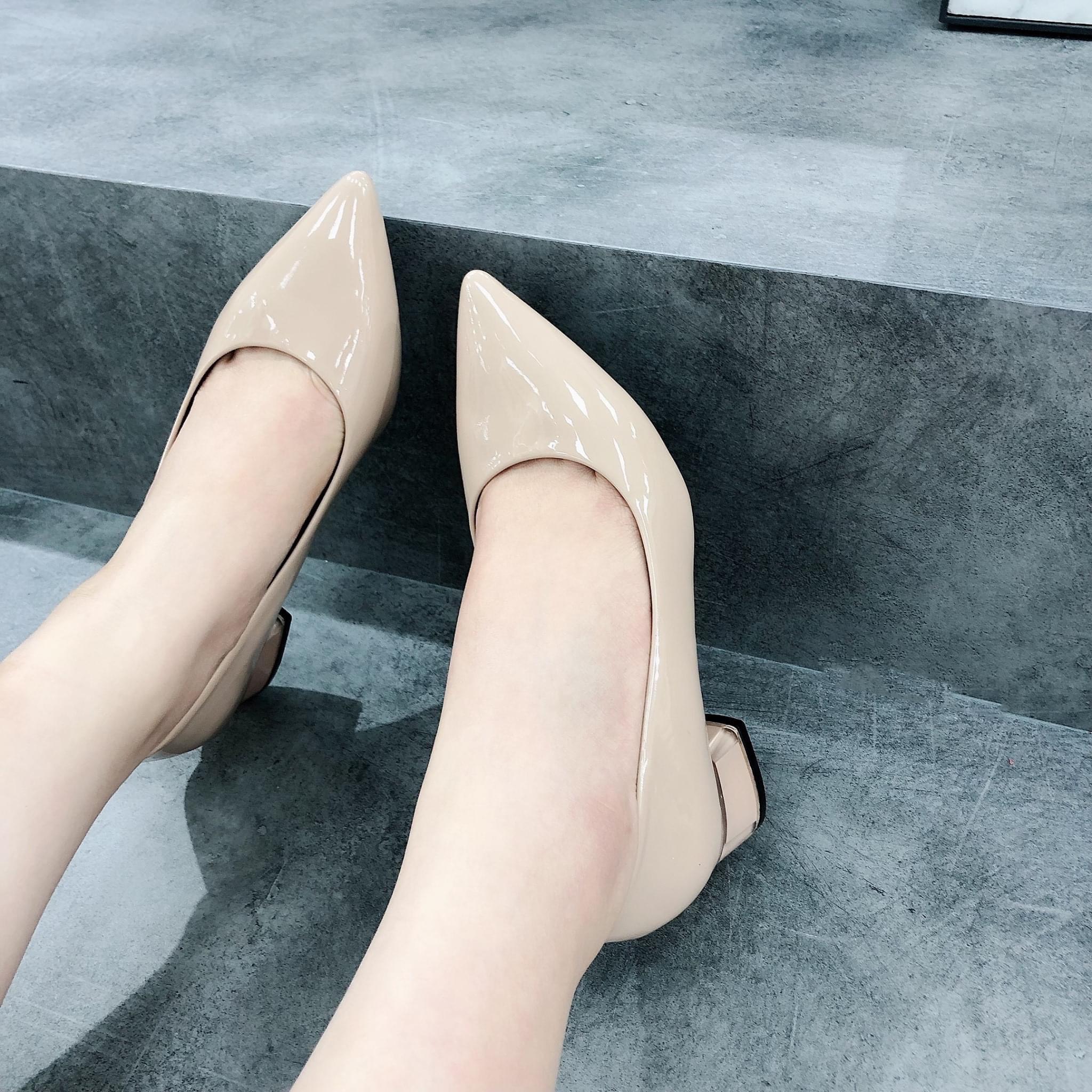Giày búp bê công sở, mũi nhọn da bóng, cao 3 phân