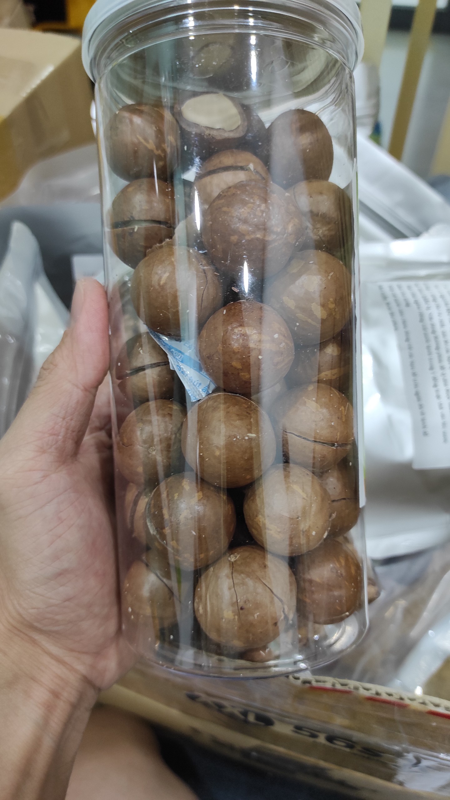 Hạt Macca Nứt Vỏ Loai 1  Đặc Sản Đăk Lăk