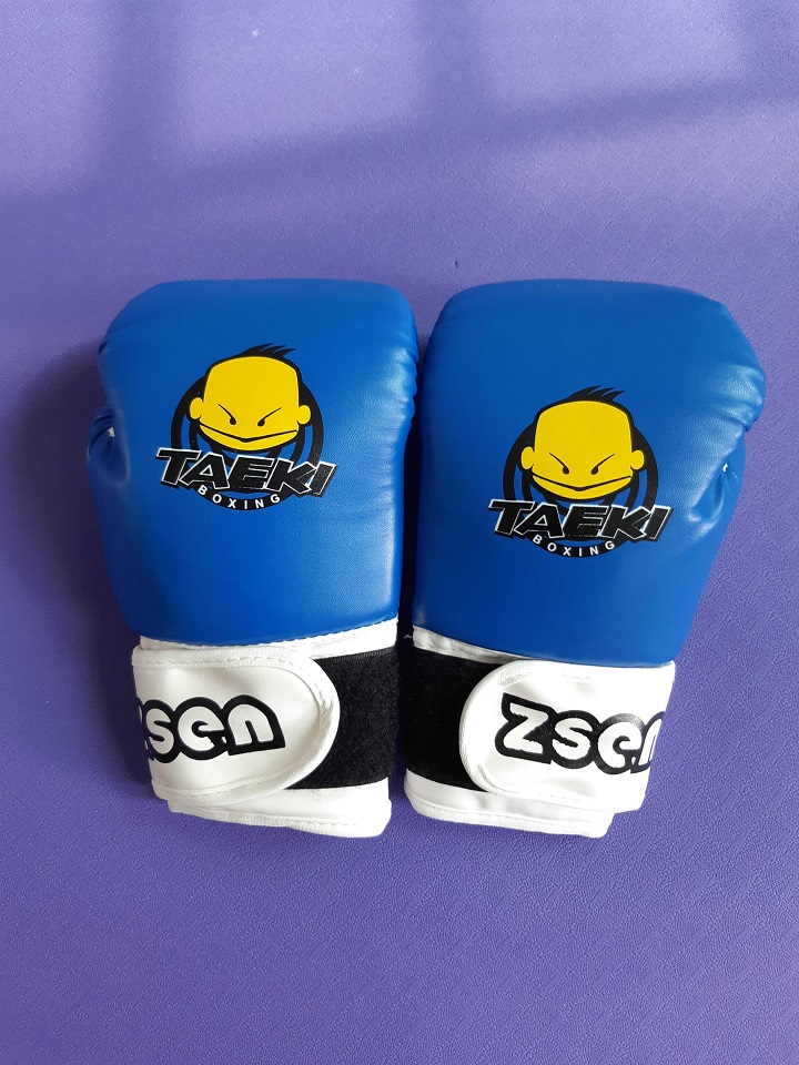 Găng tay boxing trẻ em Taeki