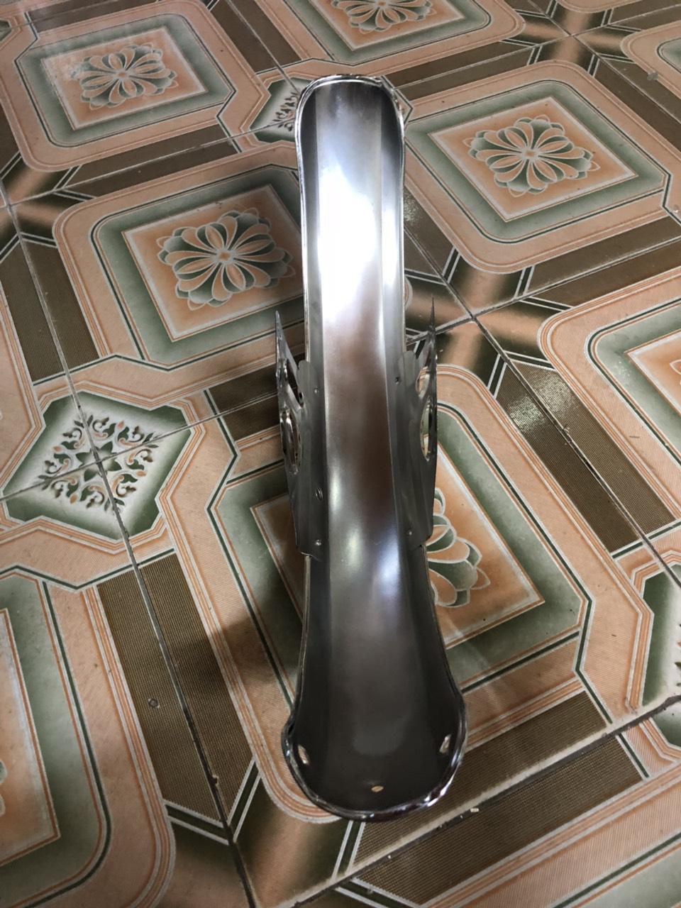 Pair of Honda Win Fenders (2 Pieces)
