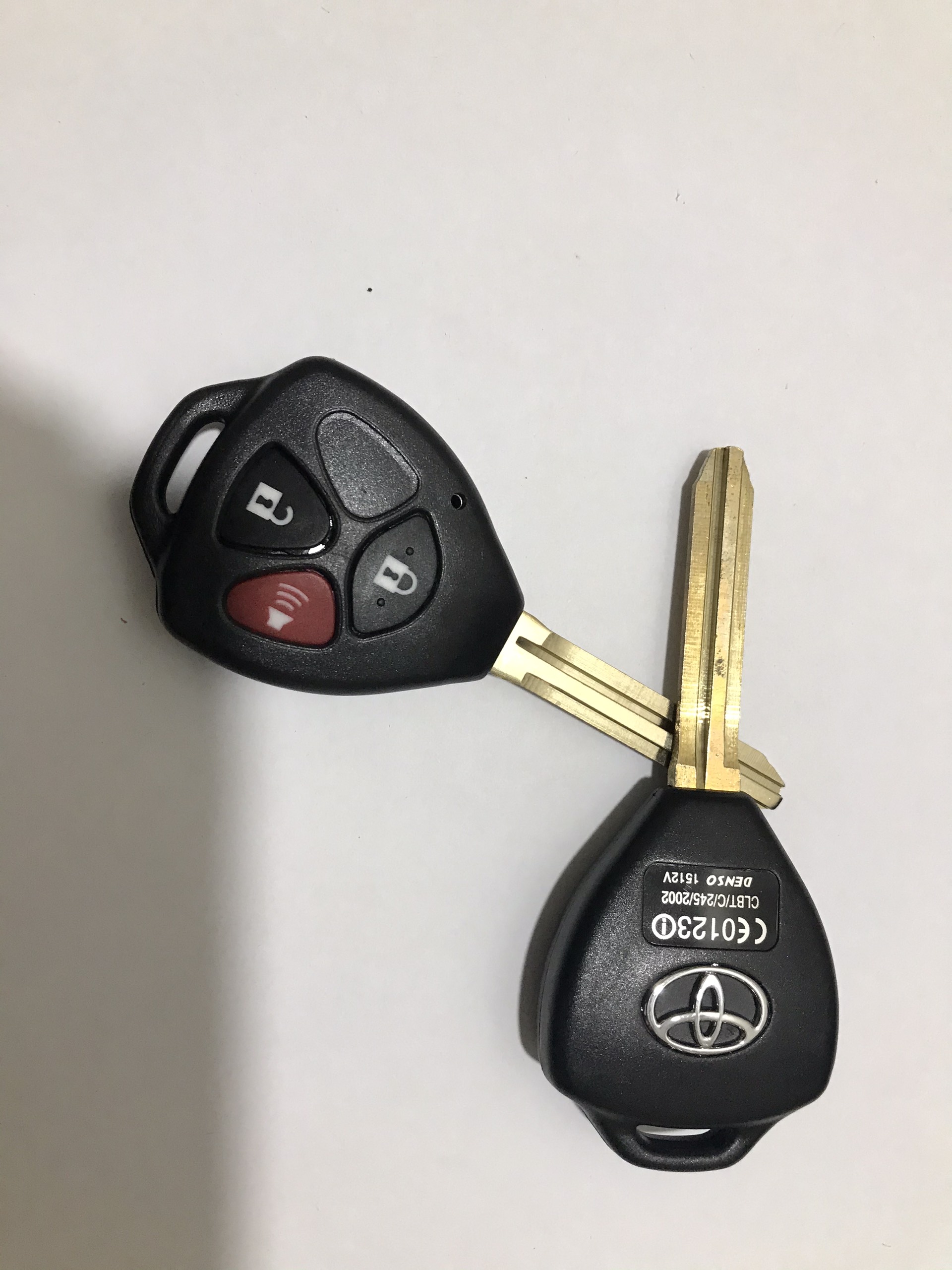 Vỏ Chìa Khóa Xe Toyota 3 nút